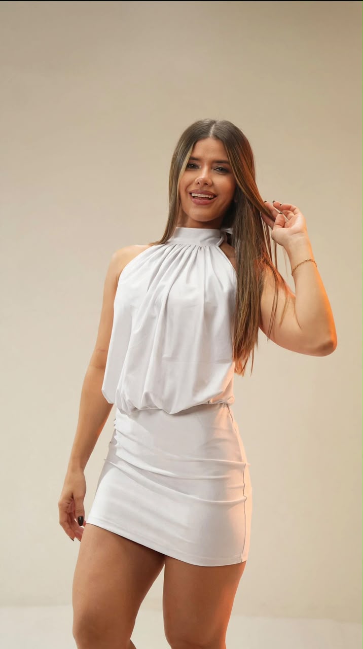 VESTIDO CUELLO ALTO LYCRA